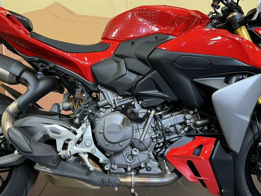 2025 Ducati Streetfighter V2 S
