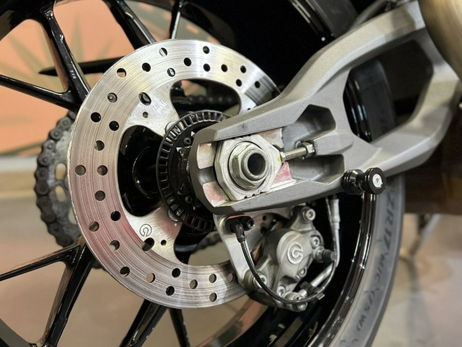 2025 Ducati Streetfighter V2 S