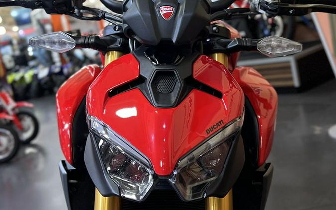 2025 Ducati Streetfighter V2 S