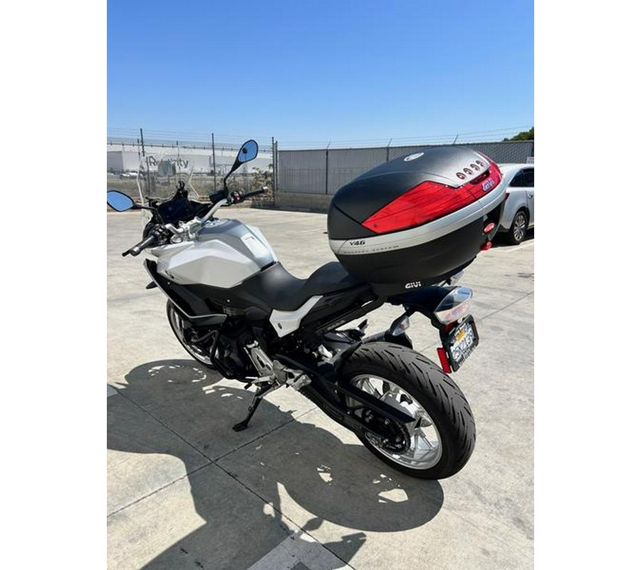 2020 BMW F 900 XR Light White