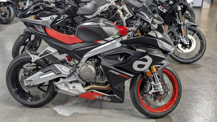 2023 Aprilia® 660