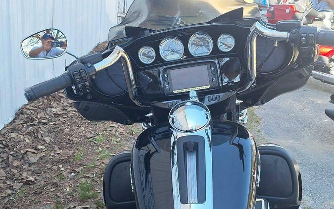 2017 Harley-Davidson FLTK LIMITED TOURING