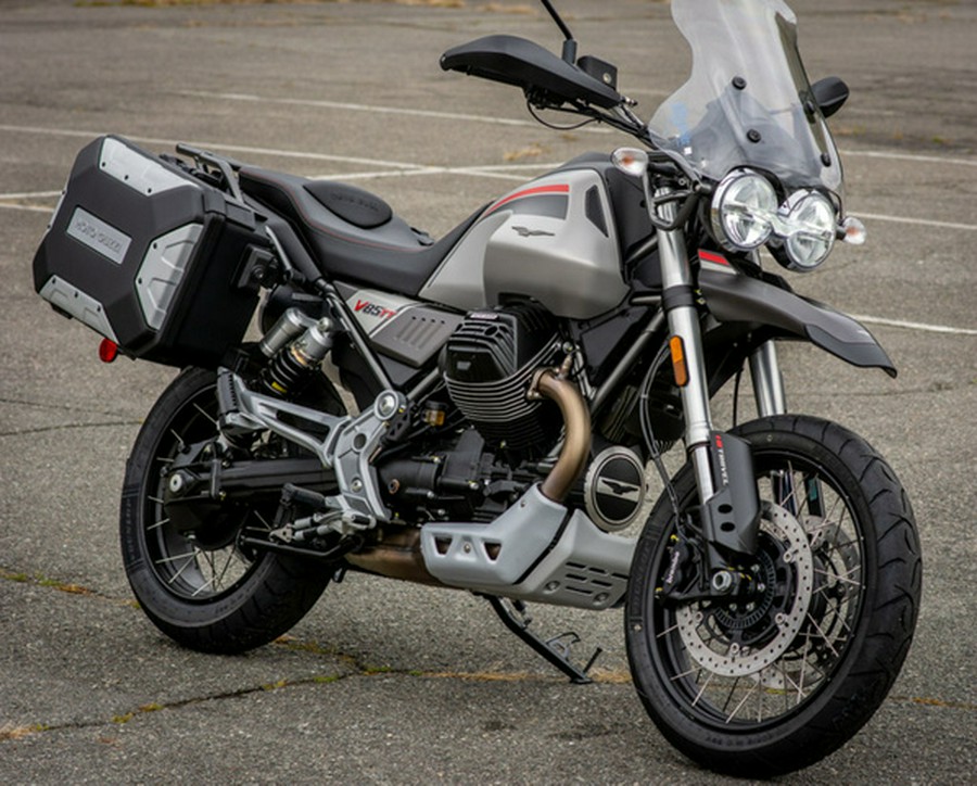 2023 Moto Guzzi V85 TT Travel