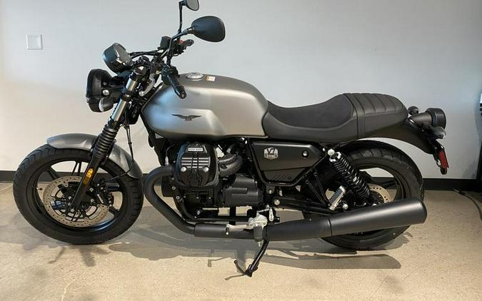 2022 Moto Guzzi V7 Stone E5