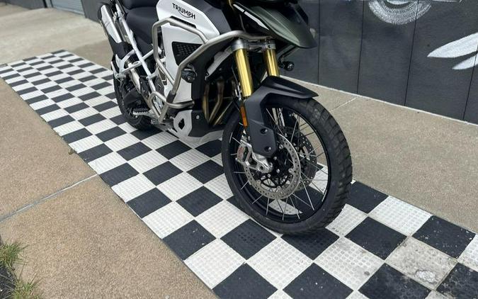 2024 Triumph Tiger 1200 Rally Explorer Matt Khaki Green