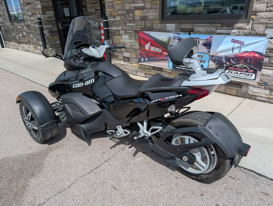 2009 Can-Am Spyder™ GS Phantom Black Limited Edition