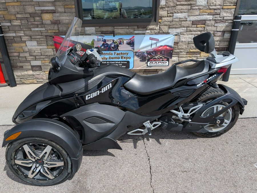 2009 Can-Am Spyder™ GS Phantom Black Limited Edition