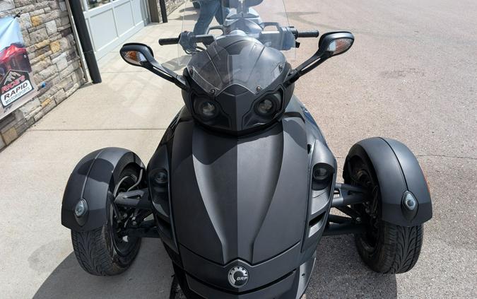 2009 Can-Am Spyder™ GS Phantom Black Limited Edition