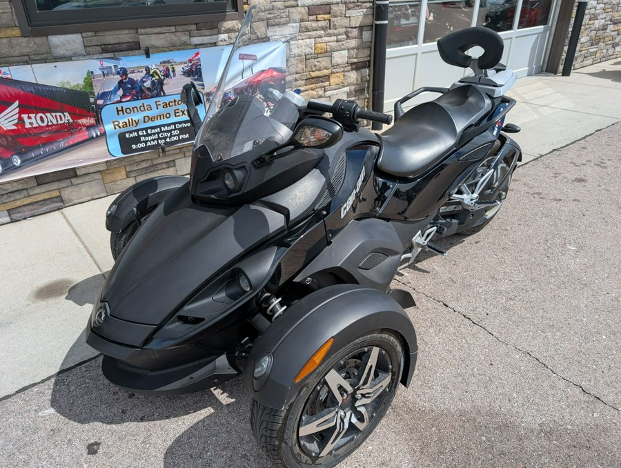2009 Can-Am Spyder™ GS Phantom Black Limited Edition