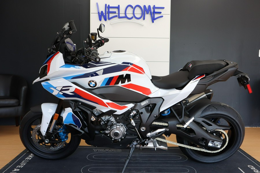 2026 BMW M 1000 XR