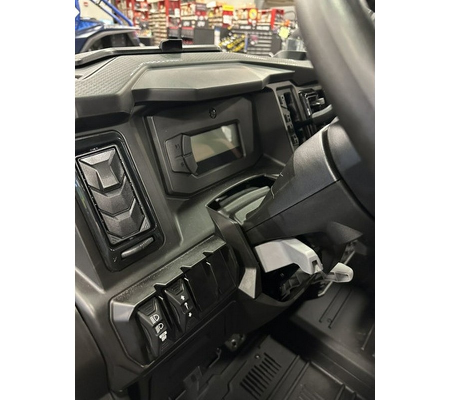 2026 Can-Am Defender MAX LONE STAR CAB HD11