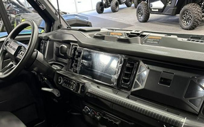 2026 Can-Am Defender MAX LONE STAR CAB HD11