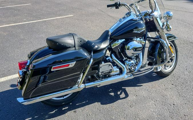 2015 Harley-Davidson® Road King® Black