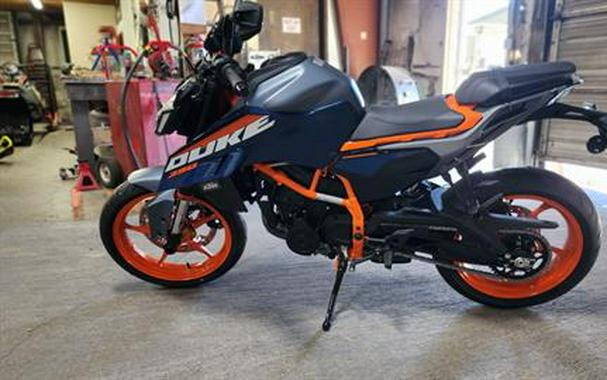 2024 KTM 390 Duke