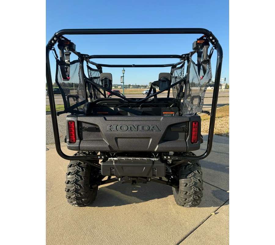 2025 Honda Pioneer 1000-5 Deluxe