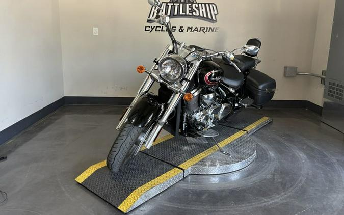 2017 Suzuki Boulevard C90T Glass Sparkle Black