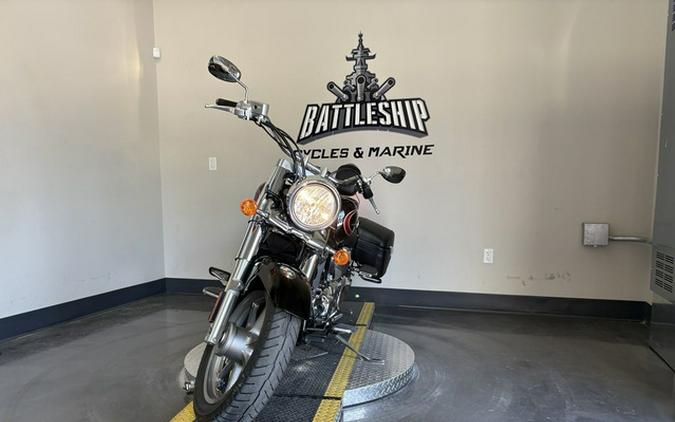 2017 Suzuki Boulevard C90T Glass Sparkle Black