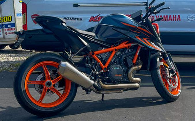 2022 KTM 1290 Super Duke R Evo Review [17 Track + Street Fast Facts]