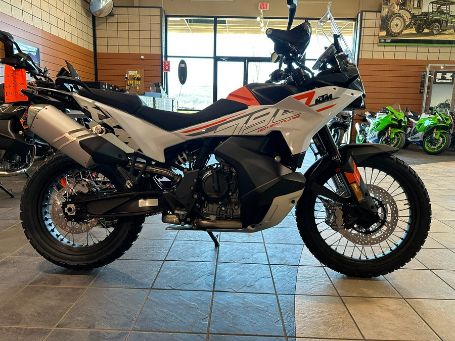 2024 KTM 790 Adventure