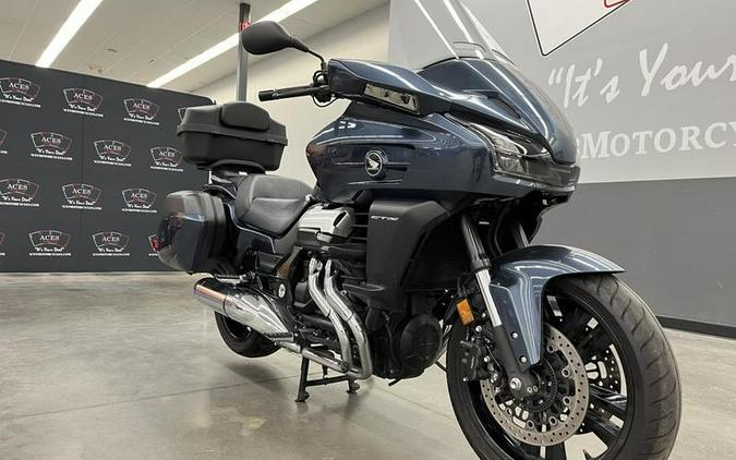 2014 Honda® CTX1300 Deluxe