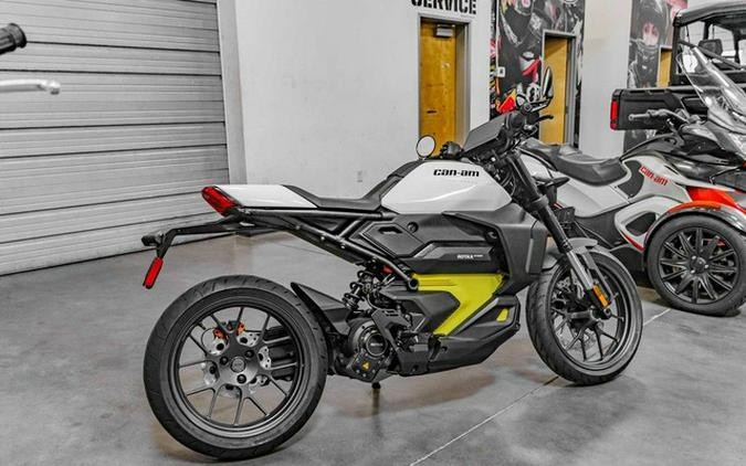 2025 Can-Am Pulse White