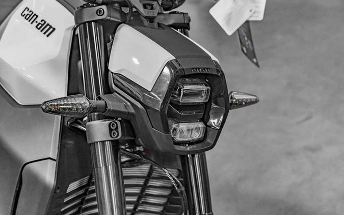 2025 Can-Am Pulse White