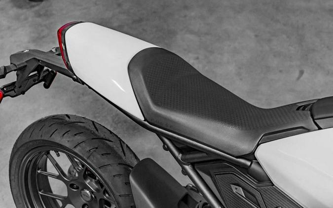 2025 Can-Am Pulse White