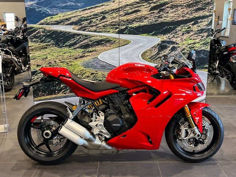 New 2024 Ducati SuperSport 950 S