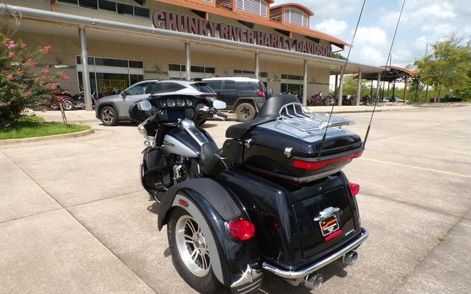 2019 Harley-Davidson® FLHTCUTG - Tri Glide® Ultra