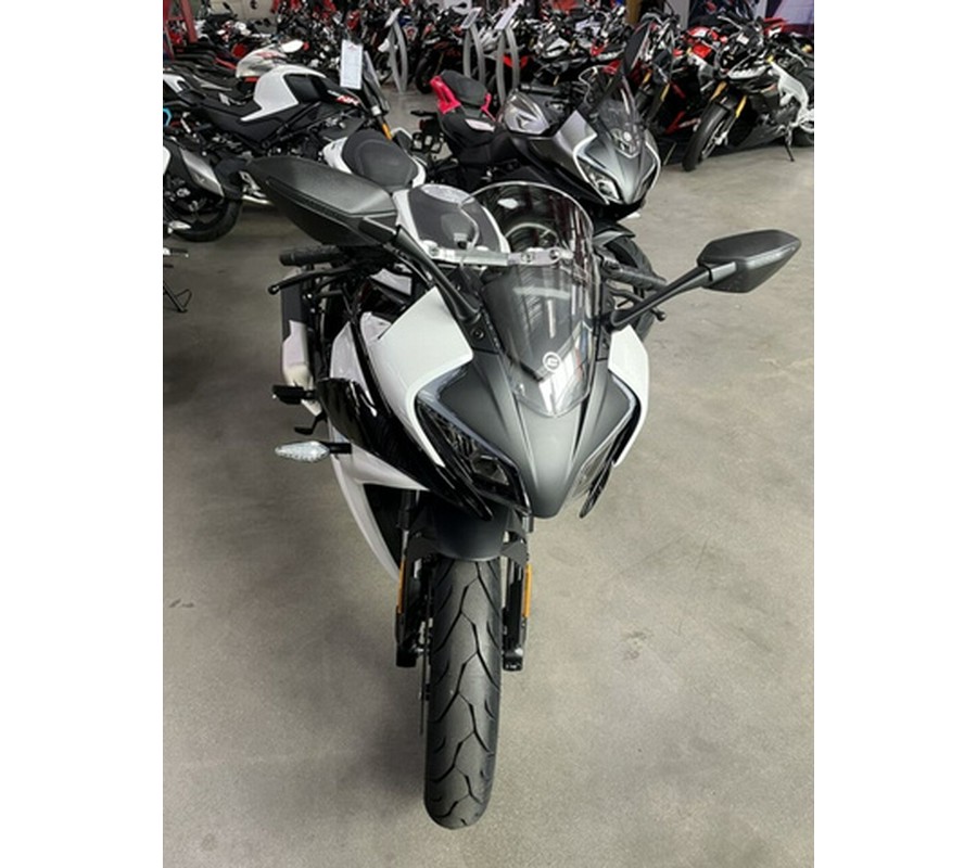 2025 CFMOTO SS 300