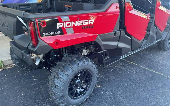 2024 Honda® Pioneer 1000-6 Deluxe Crew