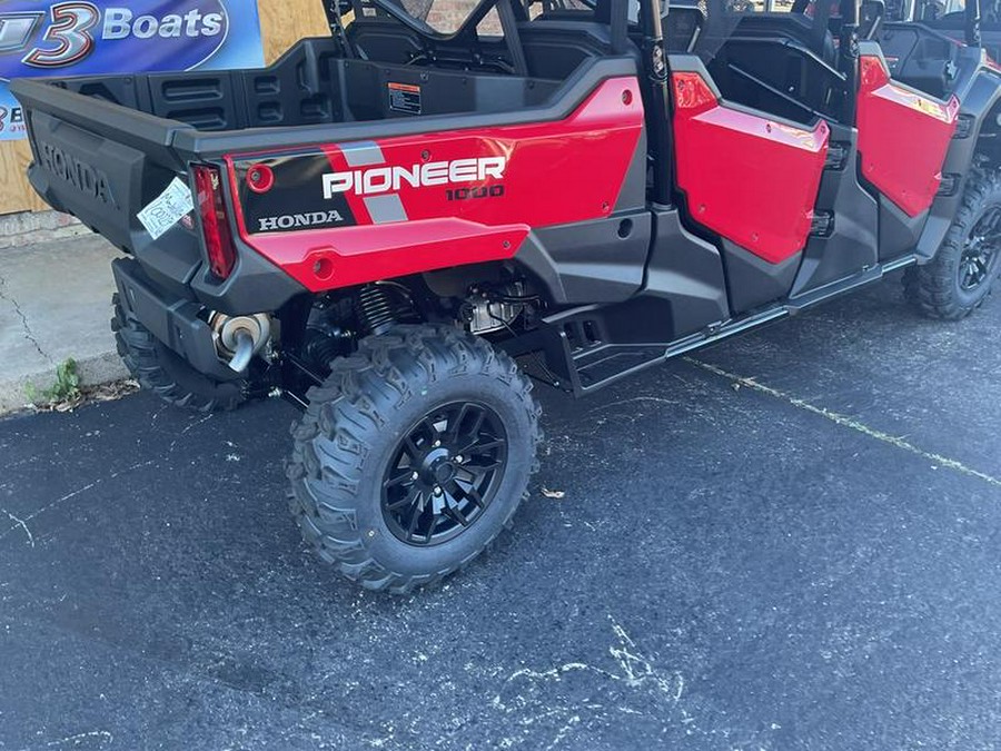 2024 Honda® Pioneer 1000-6 Deluxe Crew