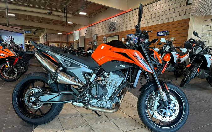 2024 KTM 790 Duke