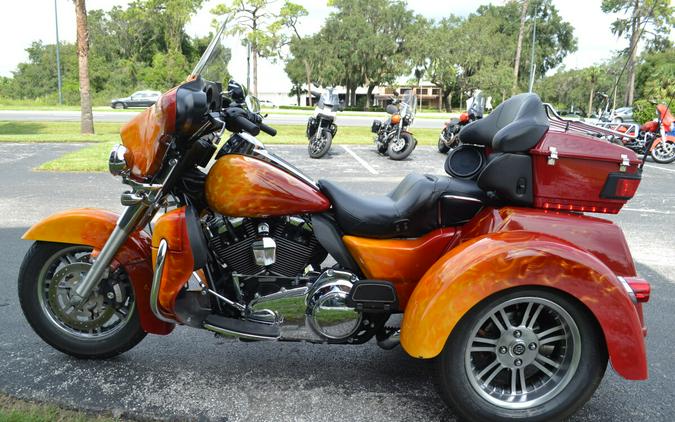 2012 Harley-Davidson Tri Glide Ultra Classic - FLHTCUTG