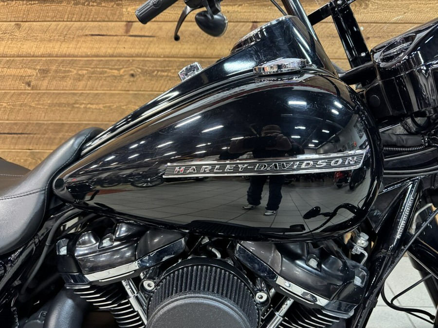 2020 Harley-Davidson® Road King® Special Vivid Black FLHRXS