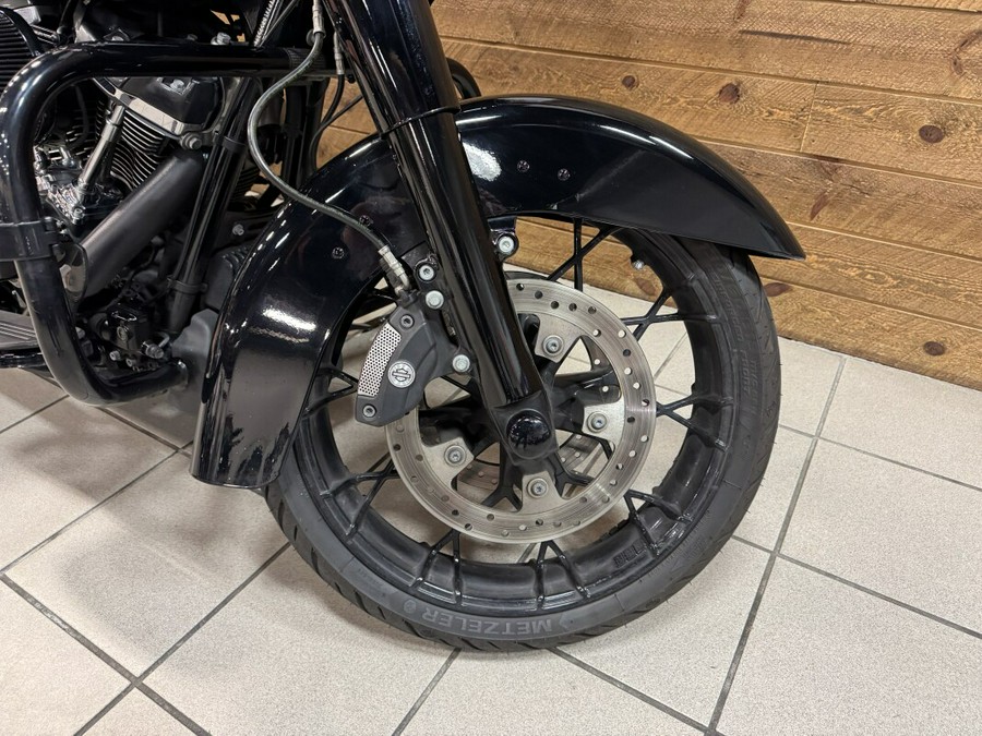 2020 Harley-Davidson® Road King® Special Vivid Black FLHRXS