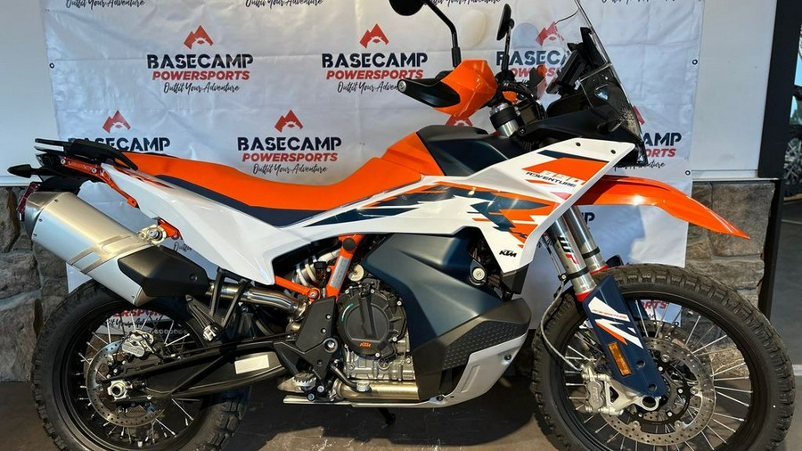 2025 KTM Adventure 890 R