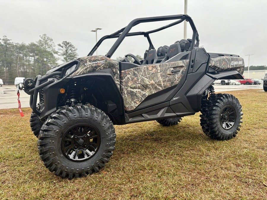 2026 Can-Am® Commander X mr 1000R Dark Wildland Camo