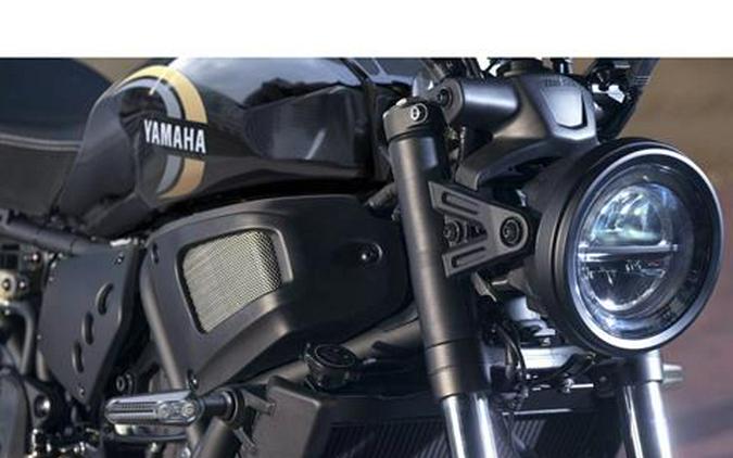 2025 Yamaha XSR700