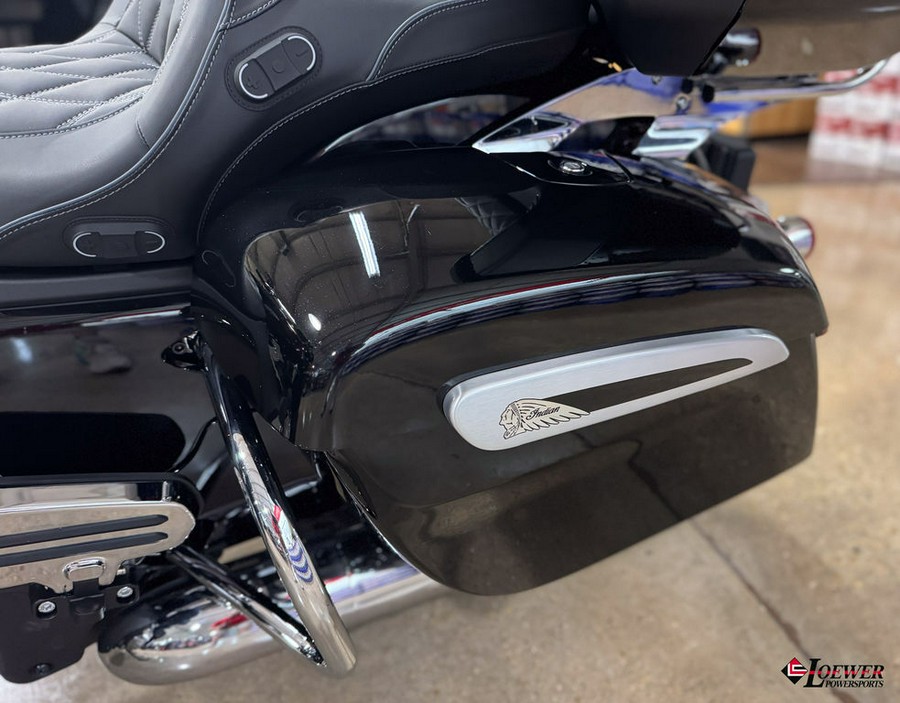 2025 Indian Motorcycle® Pursuit® Limited 112 Black Metallic