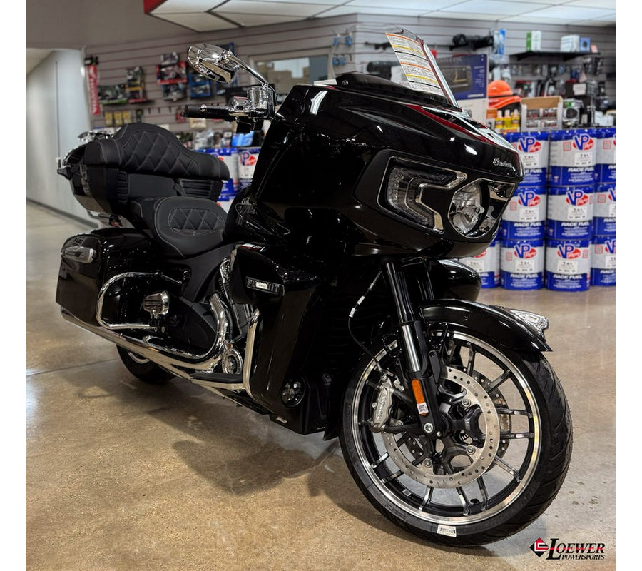 2025 Indian Motorcycle® Pursuit® Limited 112 Black Metallic