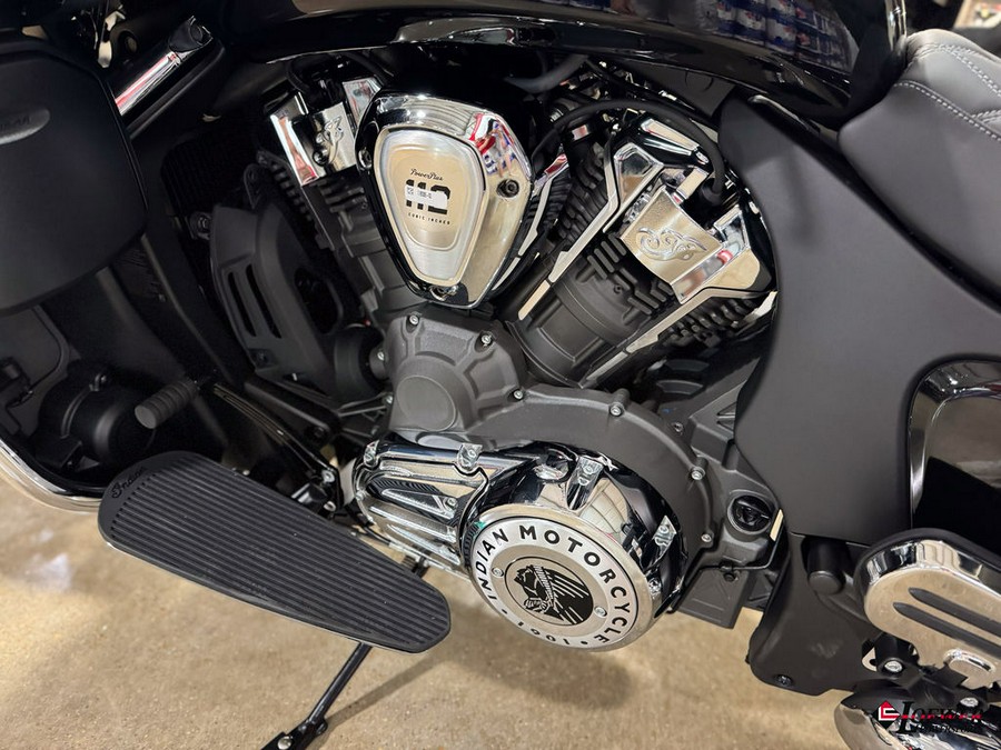 2025 Indian Motorcycle® Pursuit® Limited 112 Black Metallic