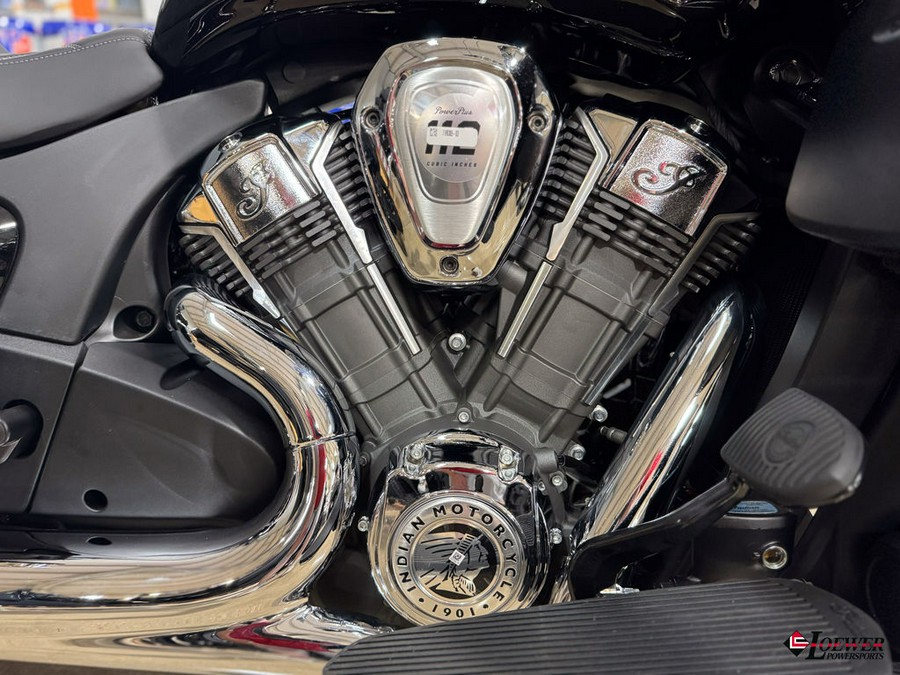 2025 Indian Motorcycle® Pursuit® Limited 112 Black Metallic