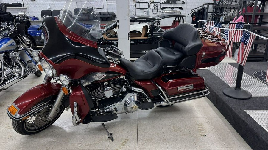 2006 Harley-Davidson® FLHTCUI - Ultra Classic® Electra Glide®