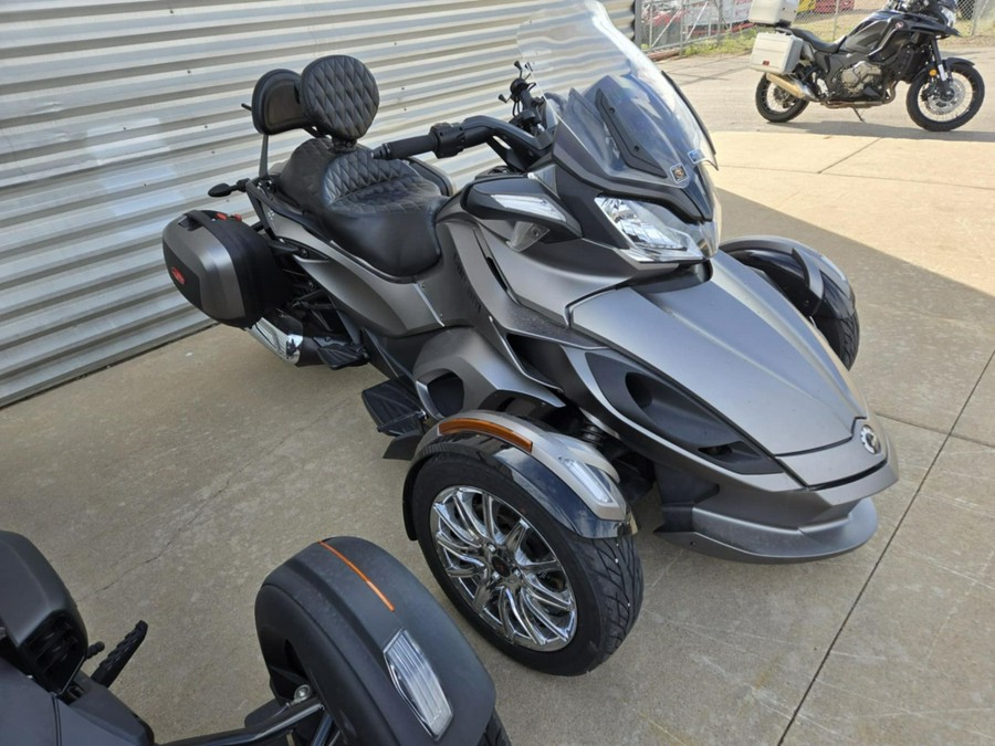 2014 Can-Am Spyder® ST Limited