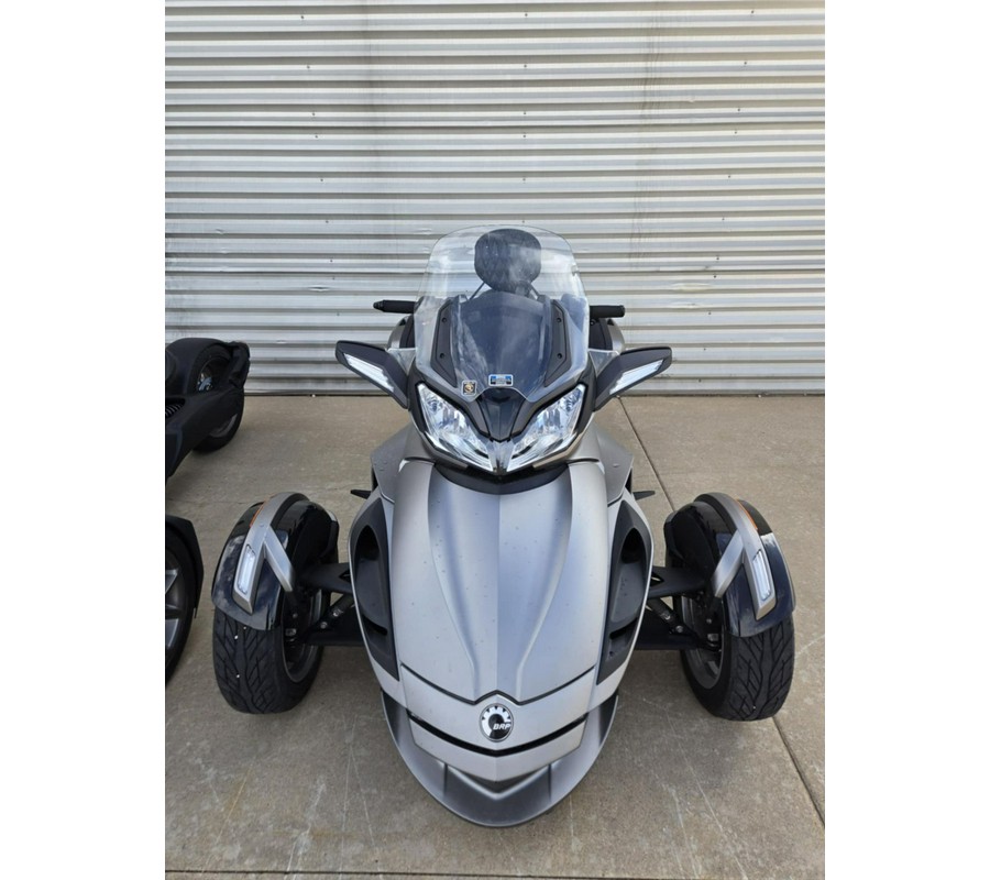 2014 Can-Am Spyder® ST Limited