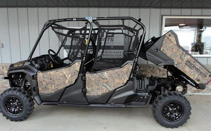 2023 Honda Pioneer 1000-6 Deluxe Crew