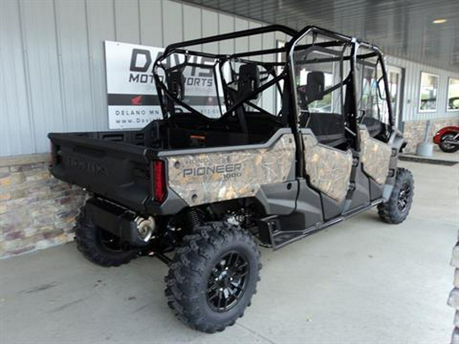 2023 Honda Pioneer 1000-6 Deluxe Crew