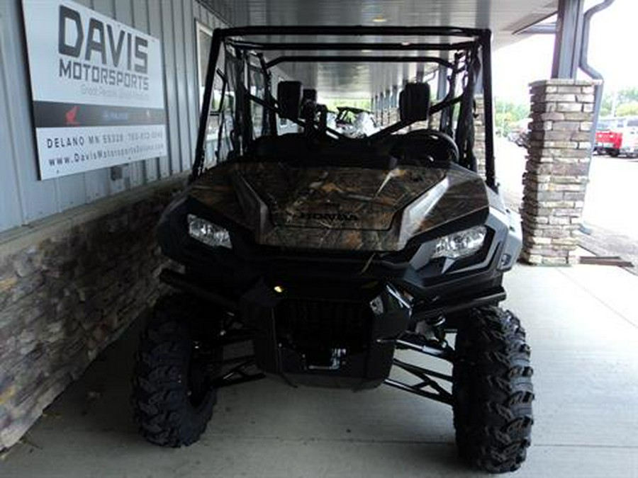 2023 Honda Pioneer 1000-6 Deluxe Crew