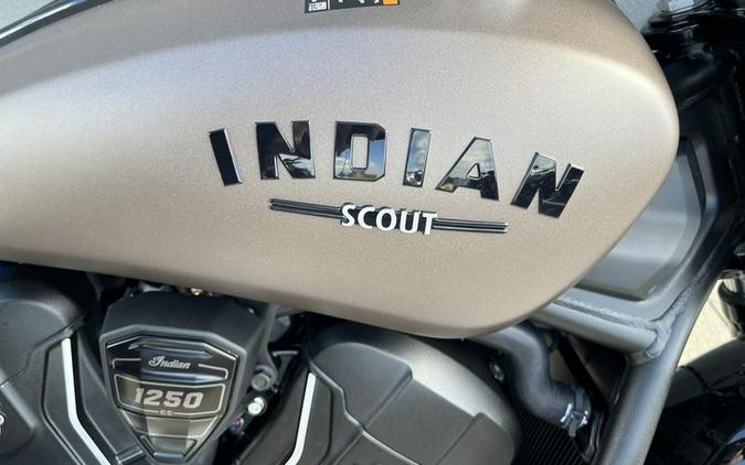 2025 Indian Motorcycle® Sport Scout® Limited +Tech Nara Bronze Metallic Smoke